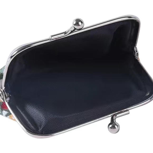 Miniature Victorian Rose Purse Bag French Kiss Clasp Storage Change Purse Pink - Picture 9 of 10